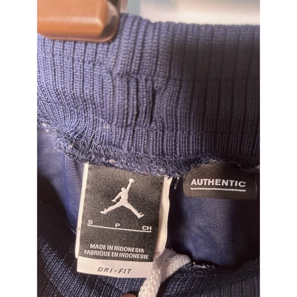 Air Jordan Dri Fit Basketball Shorts Georgetown Hoyas Size Small Gray - Picture 6 of 6